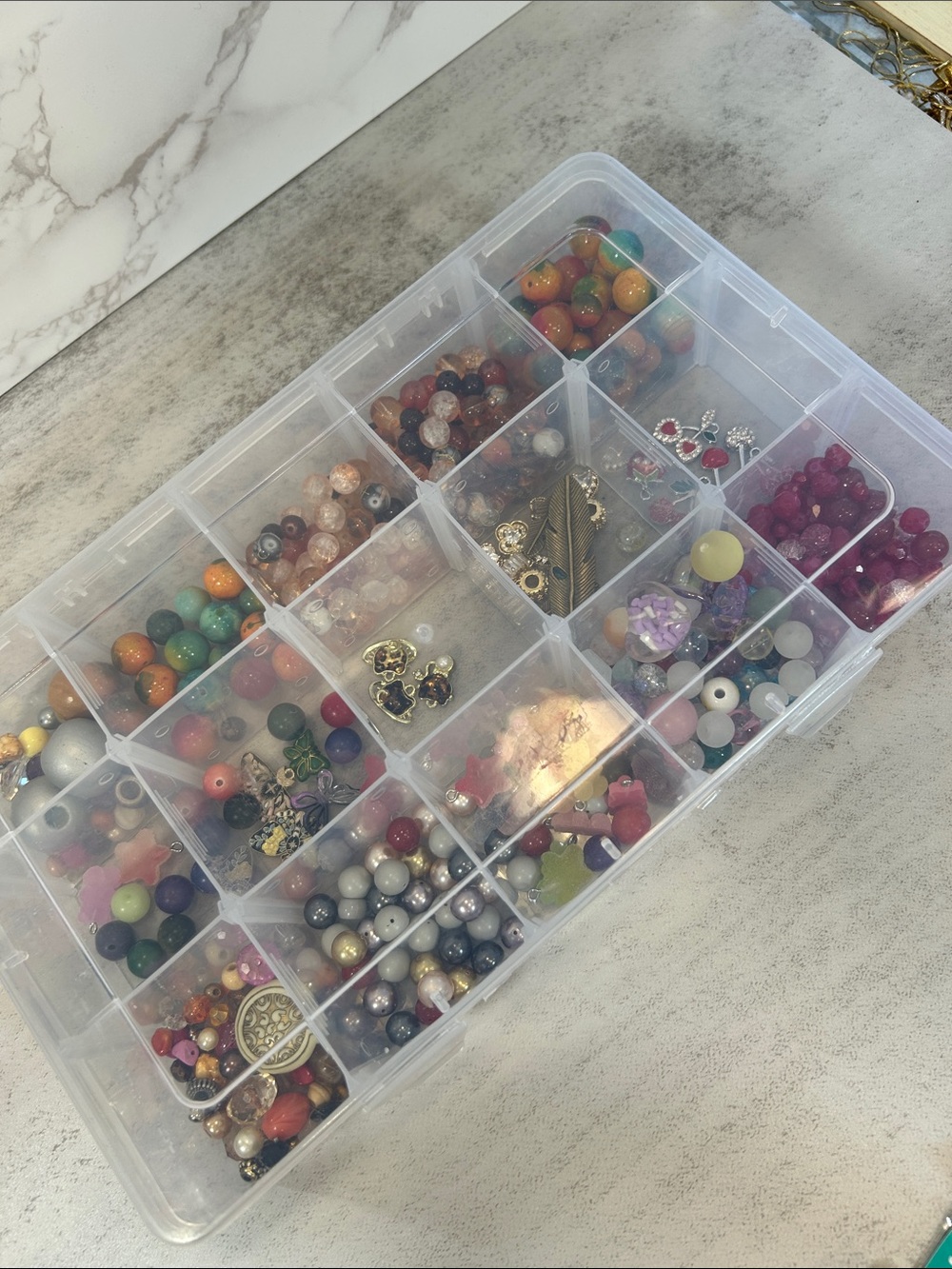 Craft! Large bead lot with some pendants